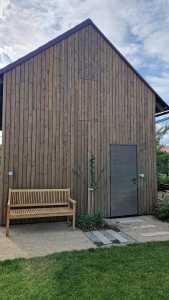 Garden with a barn, Tábor – photo 11