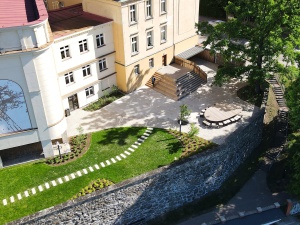 Gymnázium Tábor – terasy nad Jordánem – fotografie 5